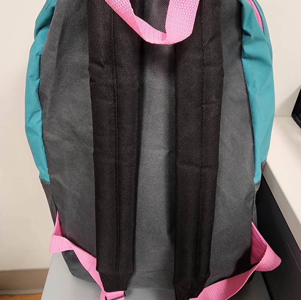 Backpack - Picture 2 of 8